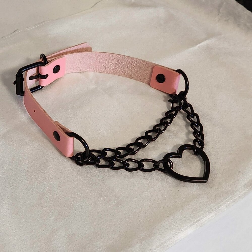 Pink choker/fashion collar necklace with chain and heart. Neck size 13" to 16.5"